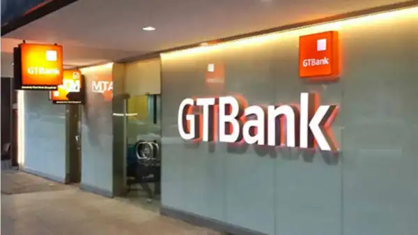 Commotion As Armed Robbers Storm GT Bank In Broad Daylight, Shoot Man